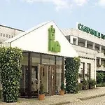 Campanile & Restaurant 호텔