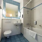 Campanile & Restaurant 호텔 3*