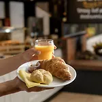 Campanile & Restaurant 벤로