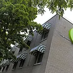 Campanile & Restaurant 호텔 3*