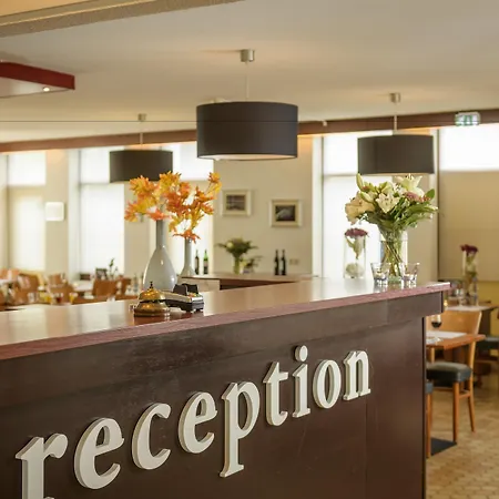 מלון Campanile & Restaurant