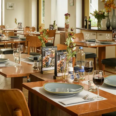 Campanile & Restaurant 3* Φένλο