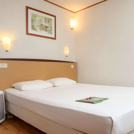 Campanile & Restaurant فندق فينلو