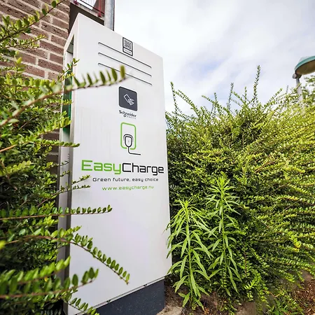 Campanile & Restaurant 3*