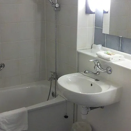 Campanile & Restaurant 3* فينلو