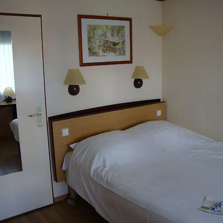 Campanile & Restaurant Отель 3*