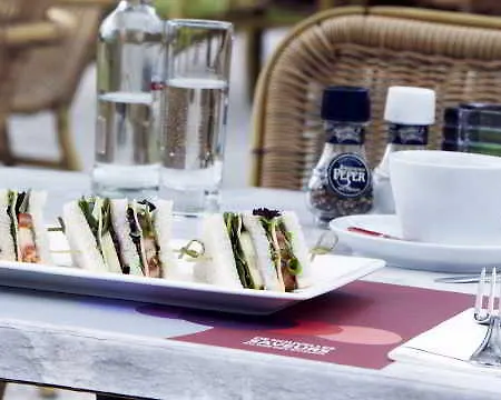 Отель Campanile & Restaurant 3*
