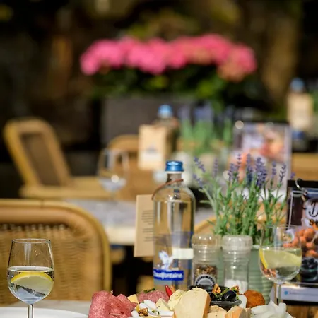 Ξενοδοχείο Campanile & Restaurant