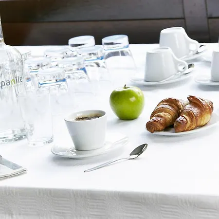 Campanile & Restaurant Отель 3*