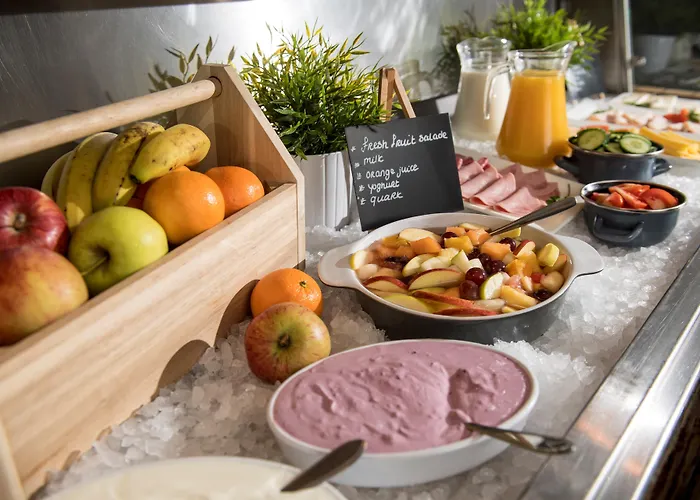 Campanile & Restaurant מלון