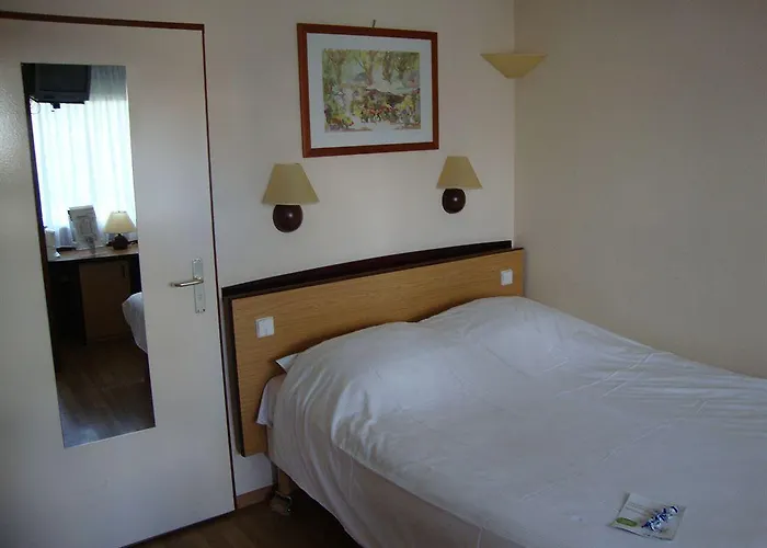 Campanile & Restaurant Hotel 3*