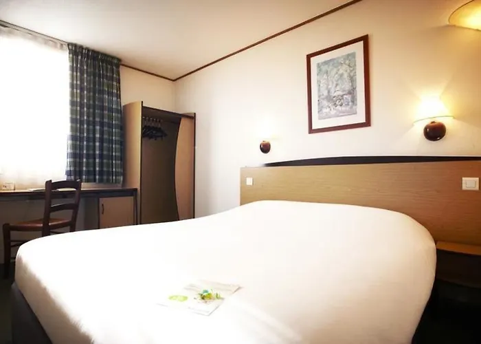 Campanile & Restaurant Hotel 3*