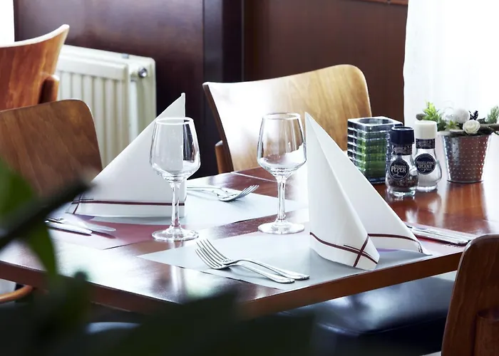 Campanile & Restaurant 3*