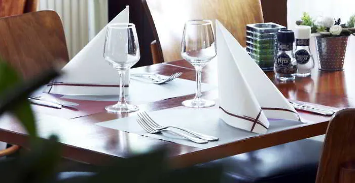 Campanile & Restaurant מלון ונלו