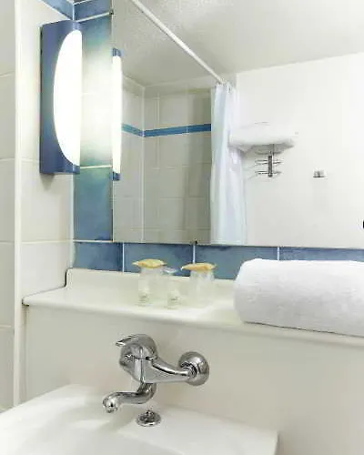 Campanile & Restaurant 3*