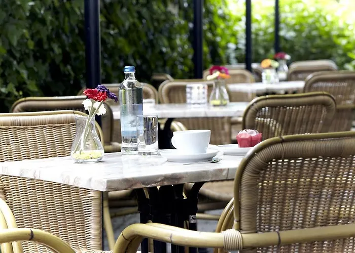 Campanile & Restaurant 3* ונלו