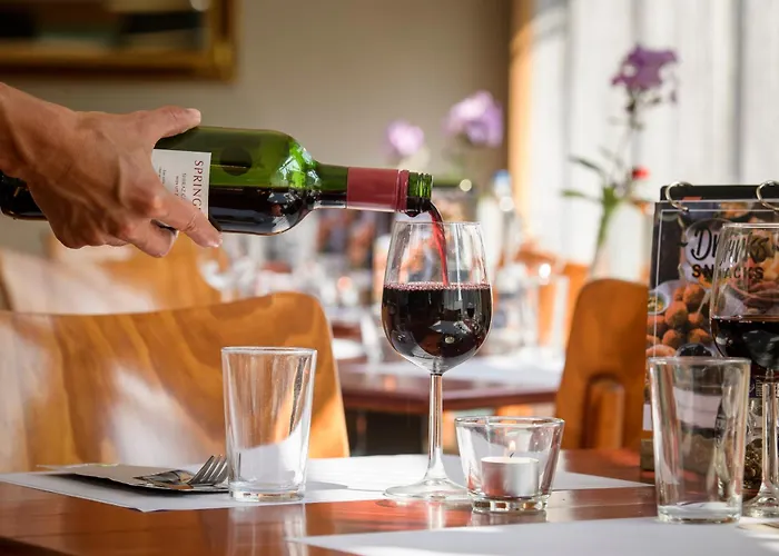 Campanile & Restaurant 3*