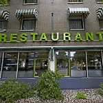 Campanile & Restaurant 호텔