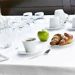 Campanile & Restaurant 호텔 3*