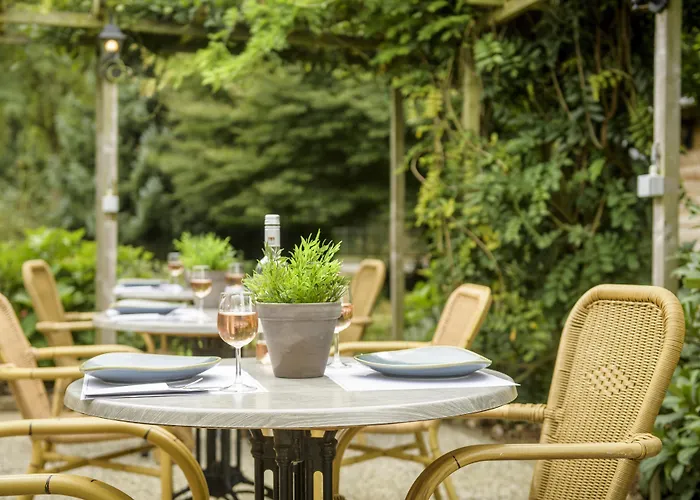 Campanile & Restaurant Hotel